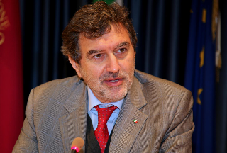 L’Aquila, proroga per 150 precari della Asl: scongiurato il licenziamento immediato